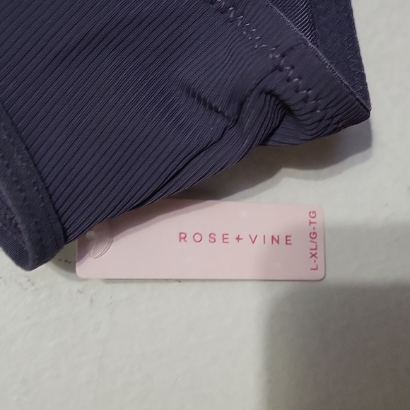 Bralette and Thong Set - Picture 4 of 5